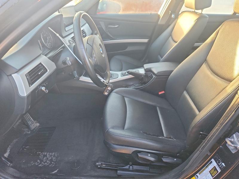 69032296 :رقم المزاد ، WBAPG7C5XBA795420 vin ، 2011 Bmw 323 مزاد بيع
