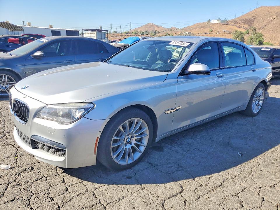 2014 Bmw 750 მანქანა იყიდება აუქციონზე, vin: WBAYF8C56ED652741, აუქციონის ნომერი: 67367636