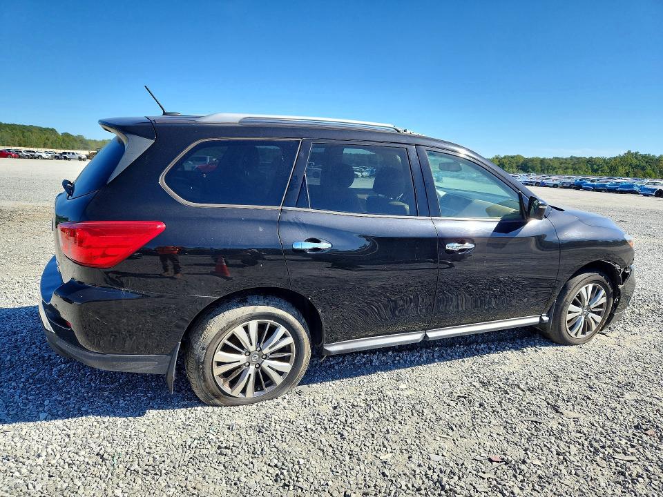 Продажа на аукционе авто 2018 Nissan Pathfinder, vin: 5N1DR2MM4JC613685, номер лота: 70769746