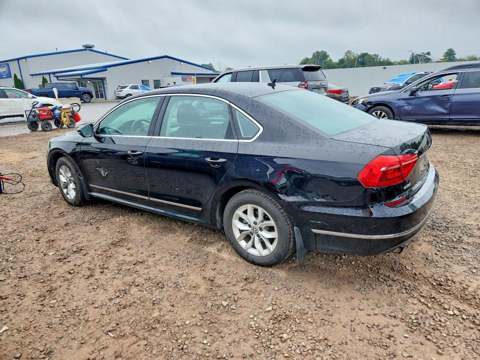 69152036 :رقم المزاد ، 1VWAT7A31GC026951 vin ، 2016 Volkswagen Passat مزاد بيع
