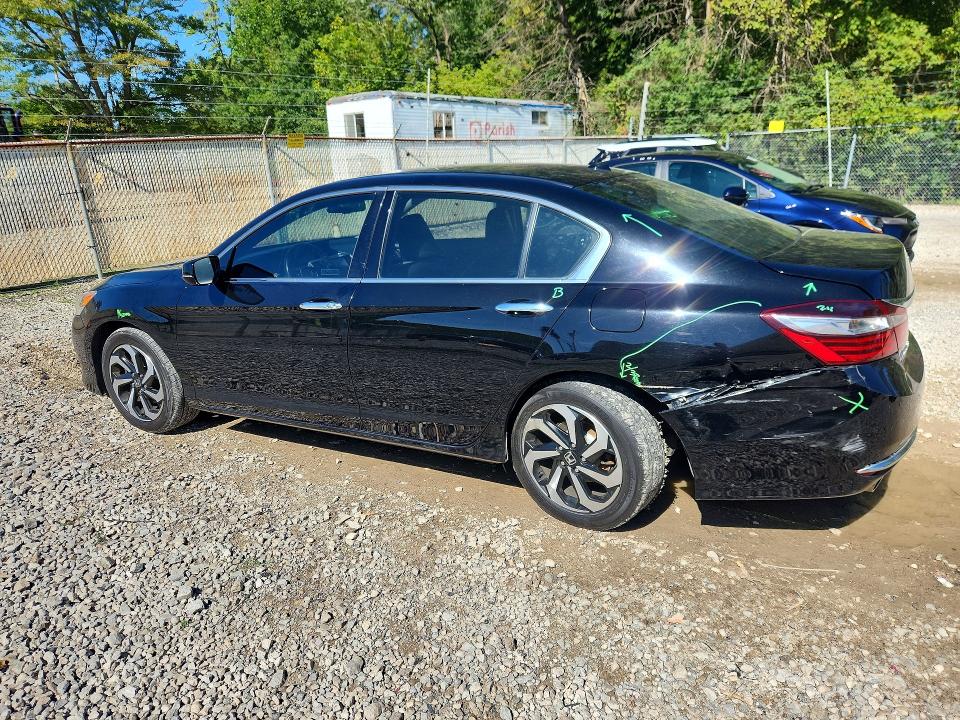 Продаж на аукціоні авто 2017 Honda Accord, vin: 1HGCR3F06HA017727, номер лоту: 68812536