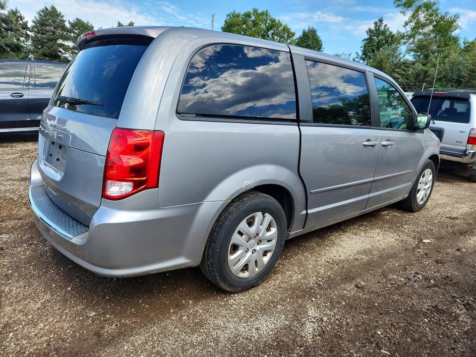 68886946 :رقم المزاد ، 2C4RDGBG0FR558573 vin ، 2015 Dodge Grand Caravan مزاد بيع