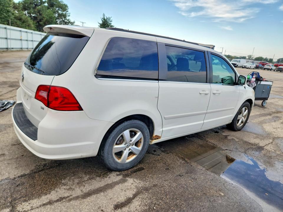 Продаж на аукціоні авто 2011 Volkswagen Routan, vin: 2V4RW3DG5BR636488, номер лоту: 68713066