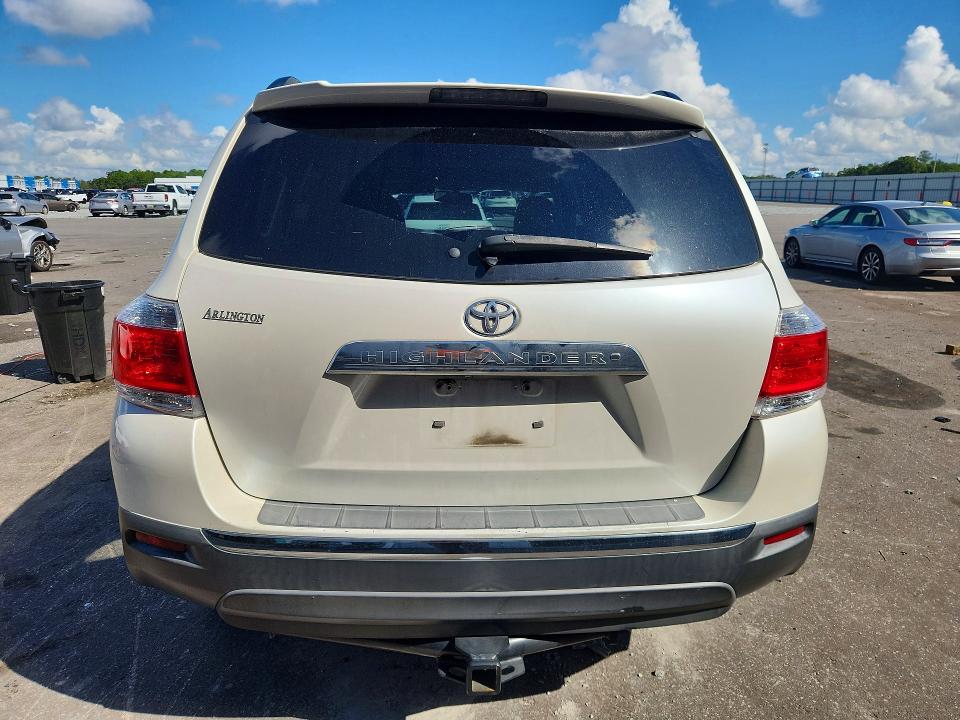 Продажа на аукционе авто 2013 Toyota Highlander, vin: 5TDYK3EH8DS103070, номер лота: 68773026