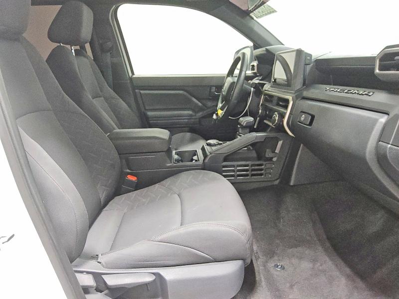 2025 Toyota Tacoma მანქანა იყიდება აუქციონზე, vin: 3TMLB5JN2SM193444, აუქციონის ნომერი: 68095876