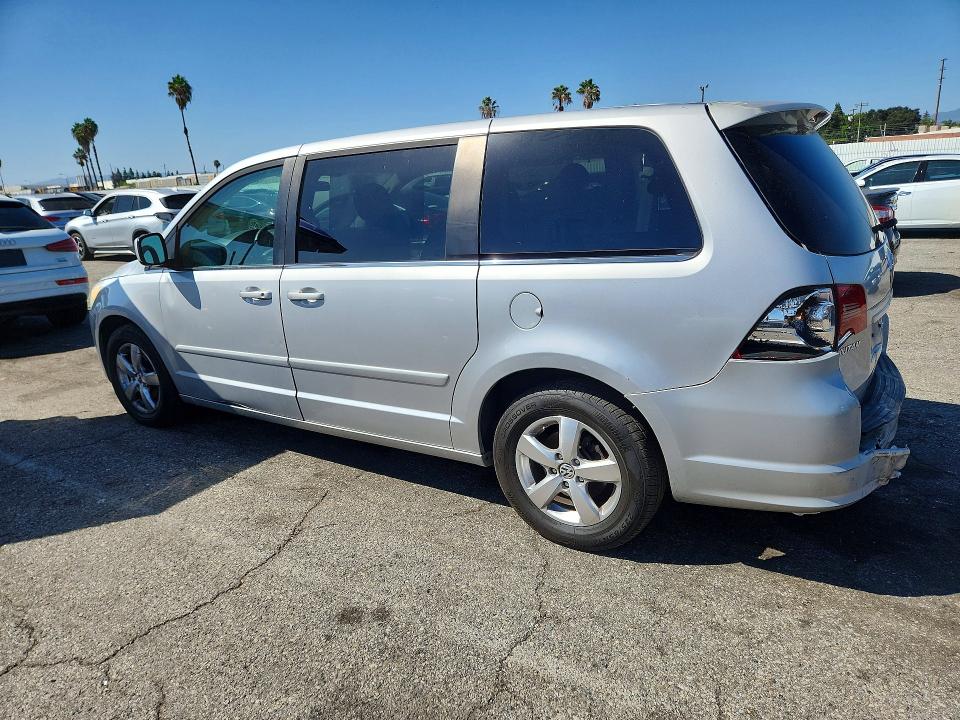 2009 Volkswagen Routan მანქანა იყიდება აუქციონზე, vin: 2V8HW341X9R582315, აუქციონის ნომერი: 69439776