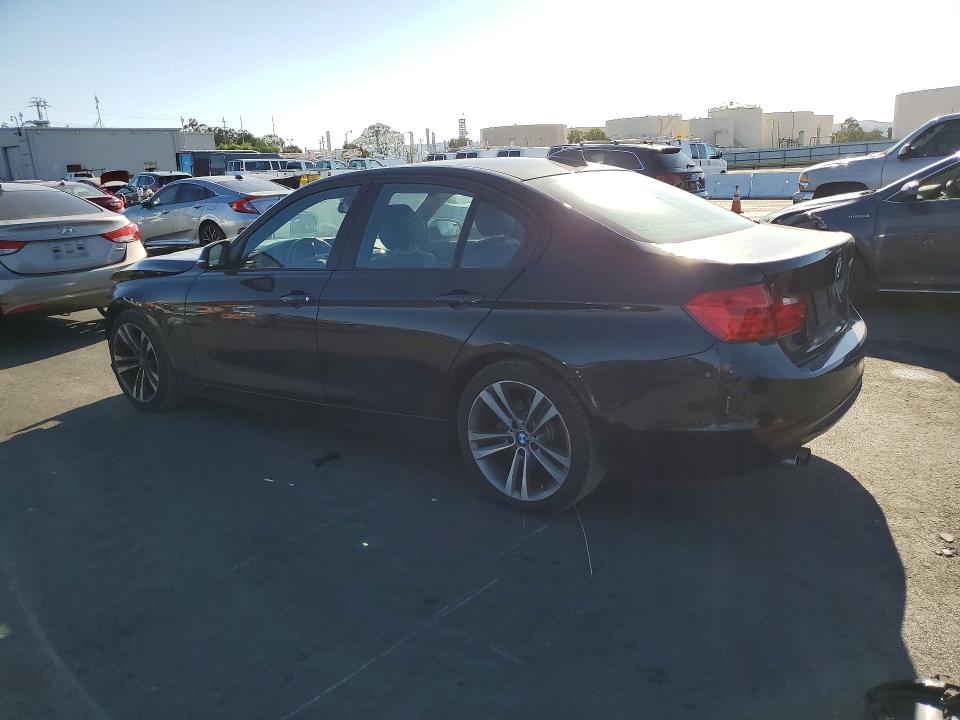 2013 Bmw 328 მანქანა იყიდება აუქციონზე, vin: WBA3A5G53DNP20536, აუქციონის ნომერი: 69557046