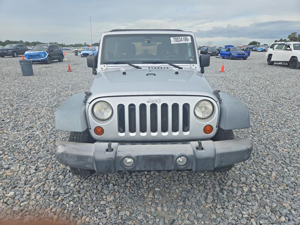 70034186 :رقم المزاد ، 1J4BA3H18BL619431 vin ، 2011 Jeep Wrangler Unlimited مزاد بيع