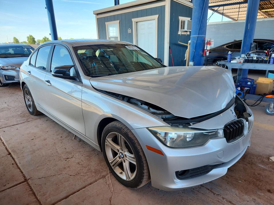 66530716 :رقم المزاد ، WBA3B1C51FK141528 vin ، 2015 Bmw 320 مزاد بيع
