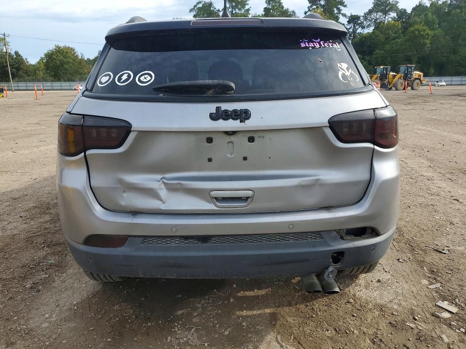 2018 Jeep Compass მანქანა იყიდება აუქციონზე, vin: 3C4NJCBB0JT318322, აუქციონის ნომერი: 65048576