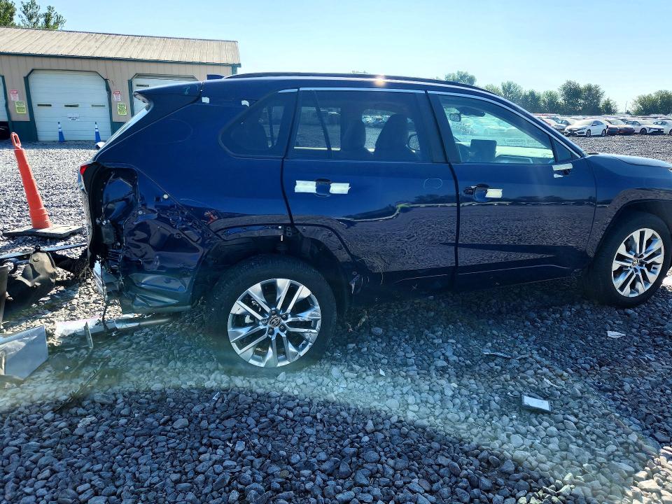 67104526 :رقم المزاد ، 2T3A1RFV6SW613196 vin ، 2025 Toyota Rav4 مزاد بيع