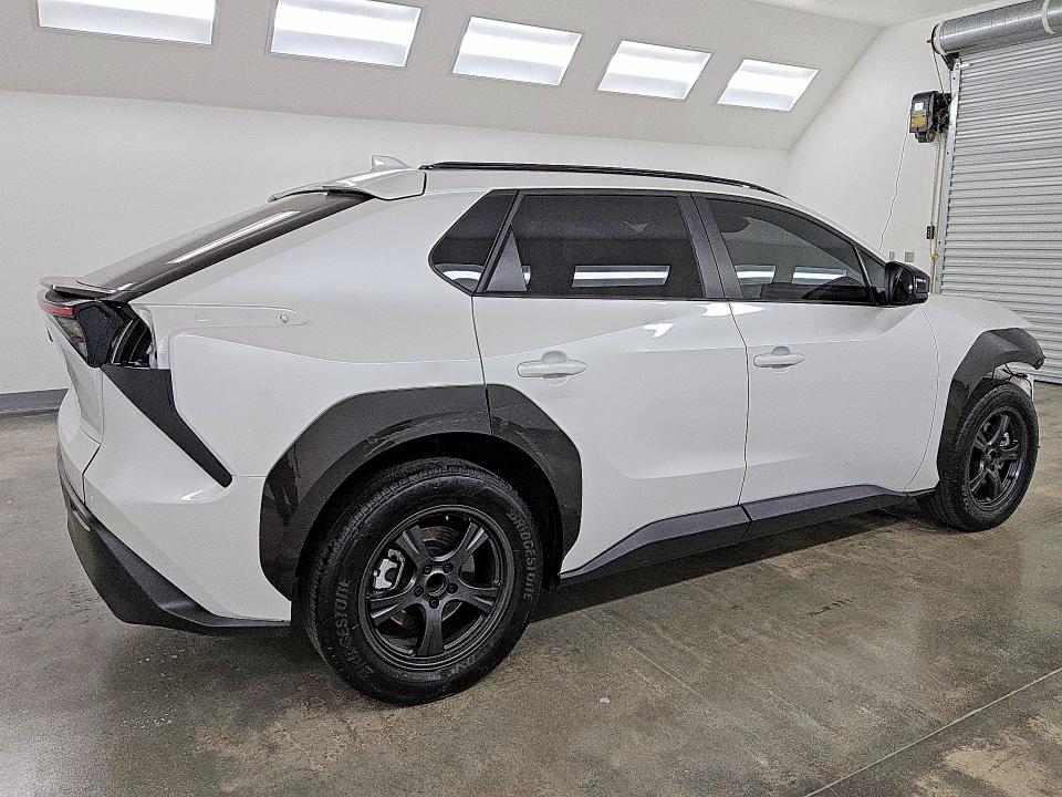 Продаж на аукціоні авто 2024 Toyota Bz4x, vin: JTMAAAAA0RA034560, номер лоту: 68342606