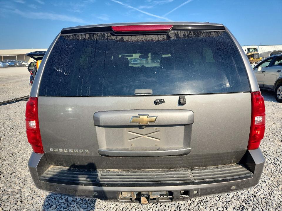 Продажа на аукционе авто 2007 Chevrolet Suburban, vin: 1GNFK16337J374710, номер лота: 69000626