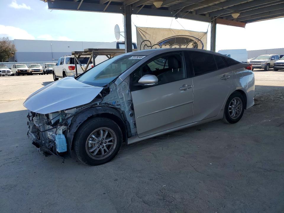 Продажа на аукционе авто 2022 Toyota Prius Prime, vin: JTDKAMFP7N3210585, номер лота: 70129246