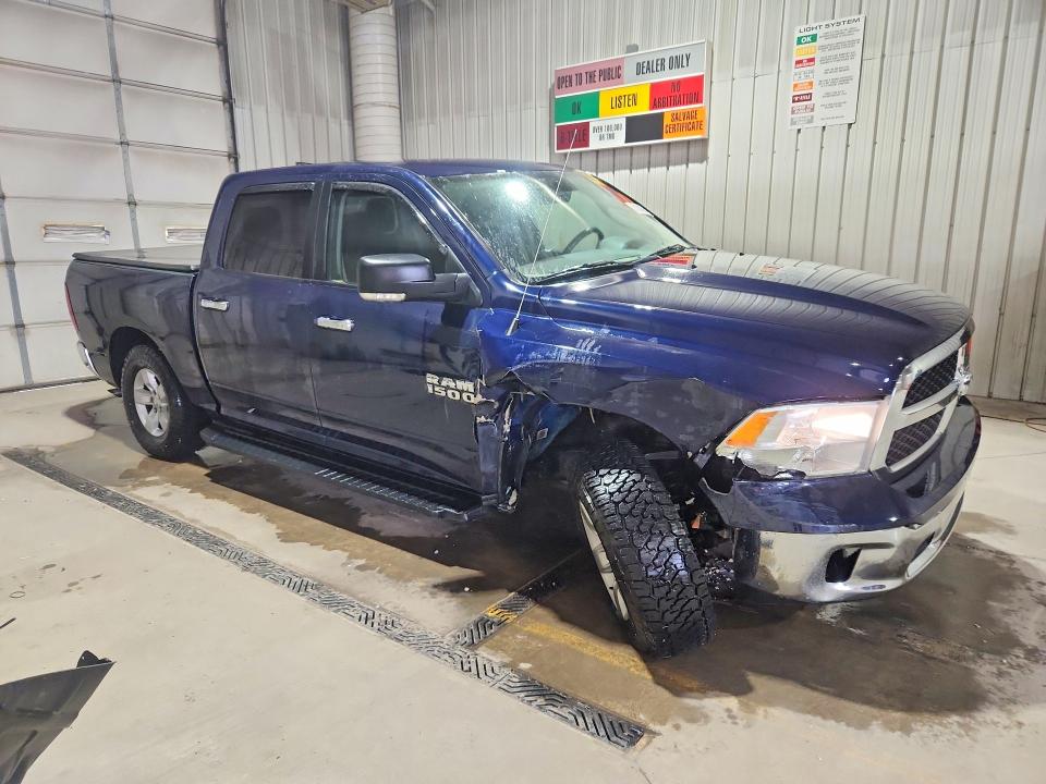 67101866 :رقم المزاد ، 1C6RR7LG5JS318904 vin ، 2018 Ram 1500 مزاد بيع