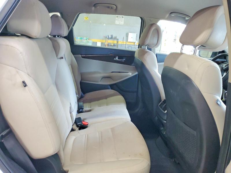 68837756 :رقم المزاد ، 5XYPG4A56GG076662 vin ، 2016 Kia Sorento مزاد بيع