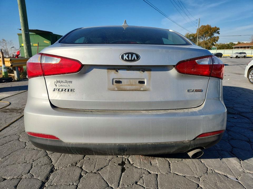 Продажа на аукционе авто 2015 Kia Forte, vin: KNAFX4A89F5342959, номер лота: 70946316