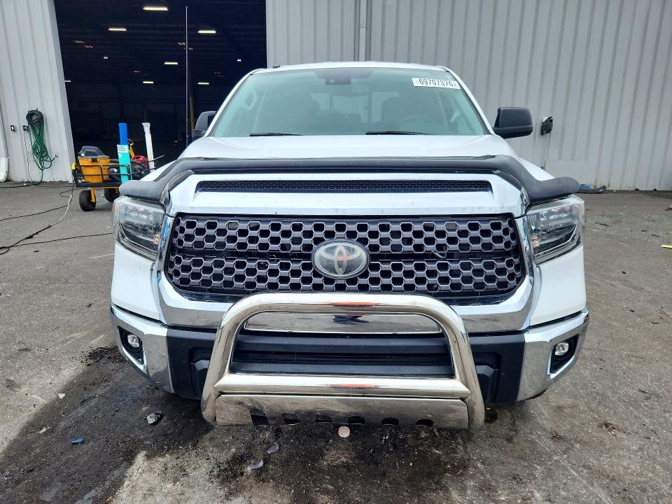 Продажа на аукционе авто 2018 Toyota Tundra, vin: 5TFRY5F11JX229714, номер лота: 69707376