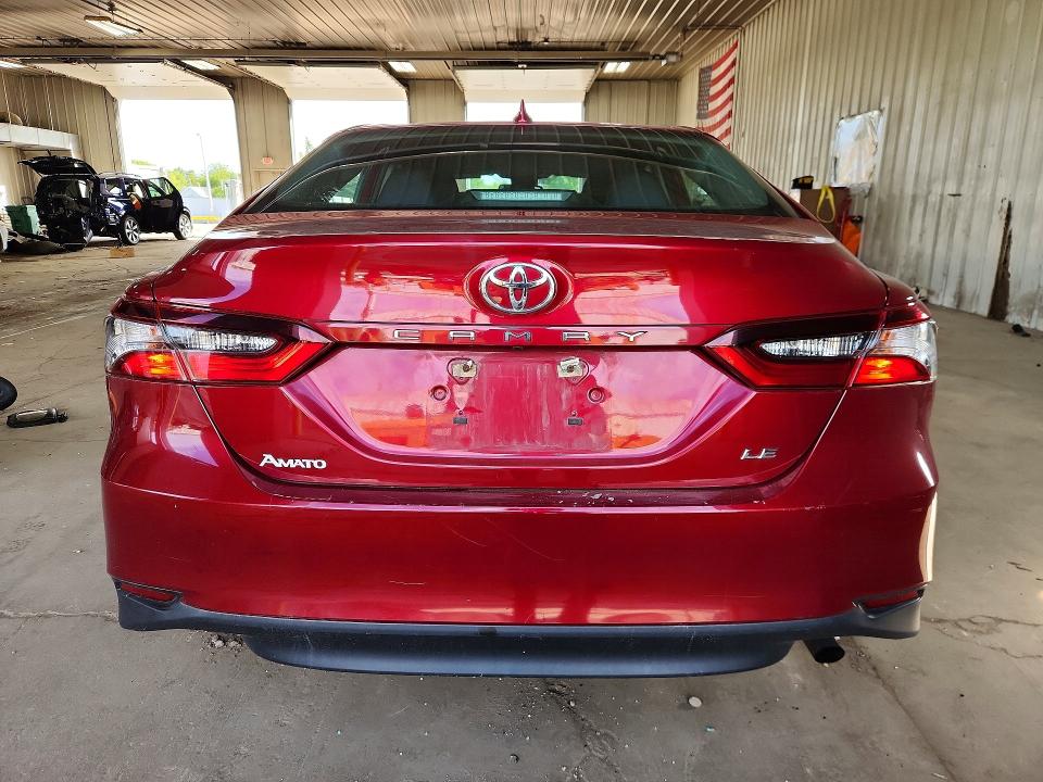 Продаж на аукціоні авто 2021 Toyota Camry, vin: 4T1R11AK2MU577195, номер лоту: 68398646