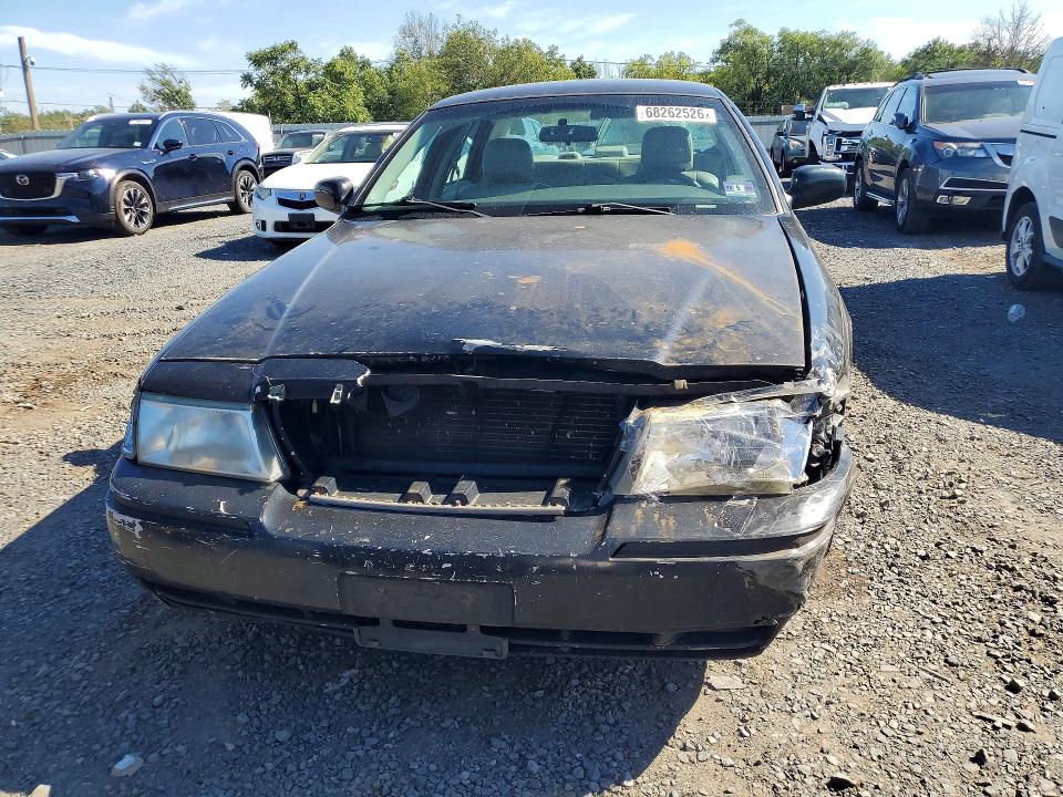 Продажа на аукционе авто 2003 Mercury Grand Marquis, vin: 2MEFM74W33X657191, номер лота: 68262526