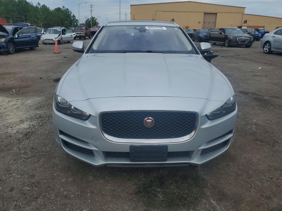 Продаж на аукціоні авто 2018 Jaguar Xe, vin: SAJAD4FX7JCP34561, номер лоту: 69654346