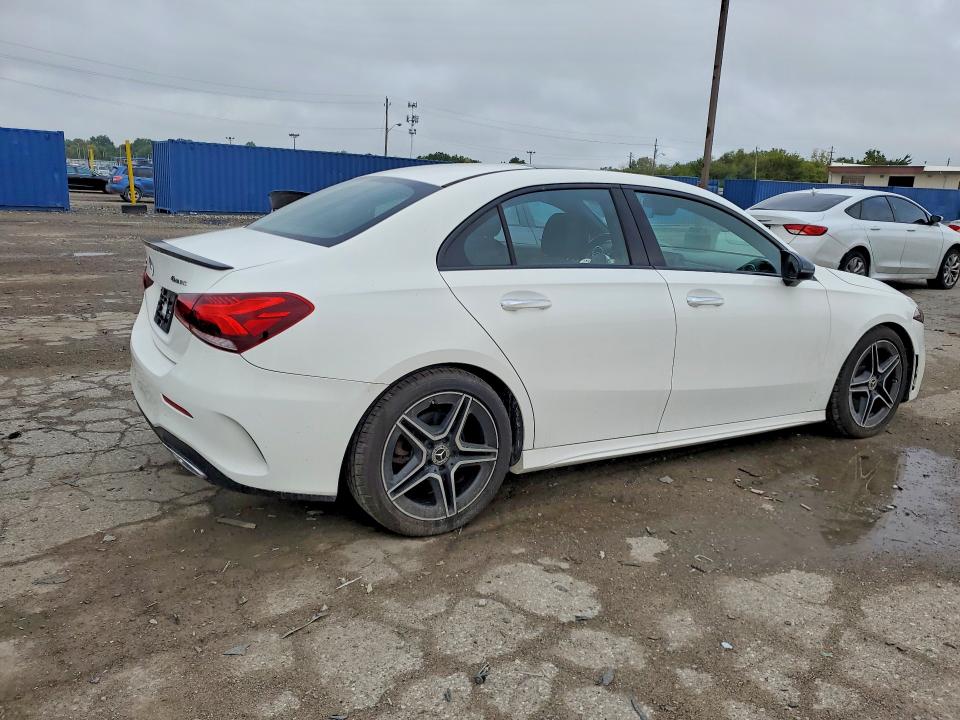 2019 Mercedes-benz A მანქანა იყიდება აუქციონზე, vin: WDD3G4FB3KW005756, აუქციონის ნომერი: 69369706