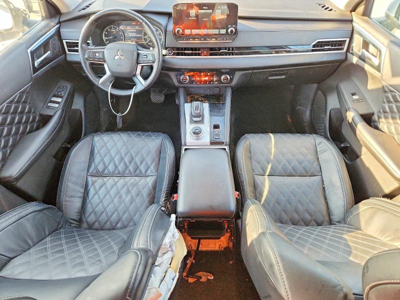 70653066 :رقم المزاد ، JA4J3VA84NZ071597 vin ، 2022 Mitsubishi Outlander مزاد بيع