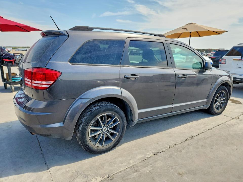 70667386 :رقم المزاد ، 3C4PDCAB3JT310975 vin ، 2018 Dodge Journey مزاد بيع