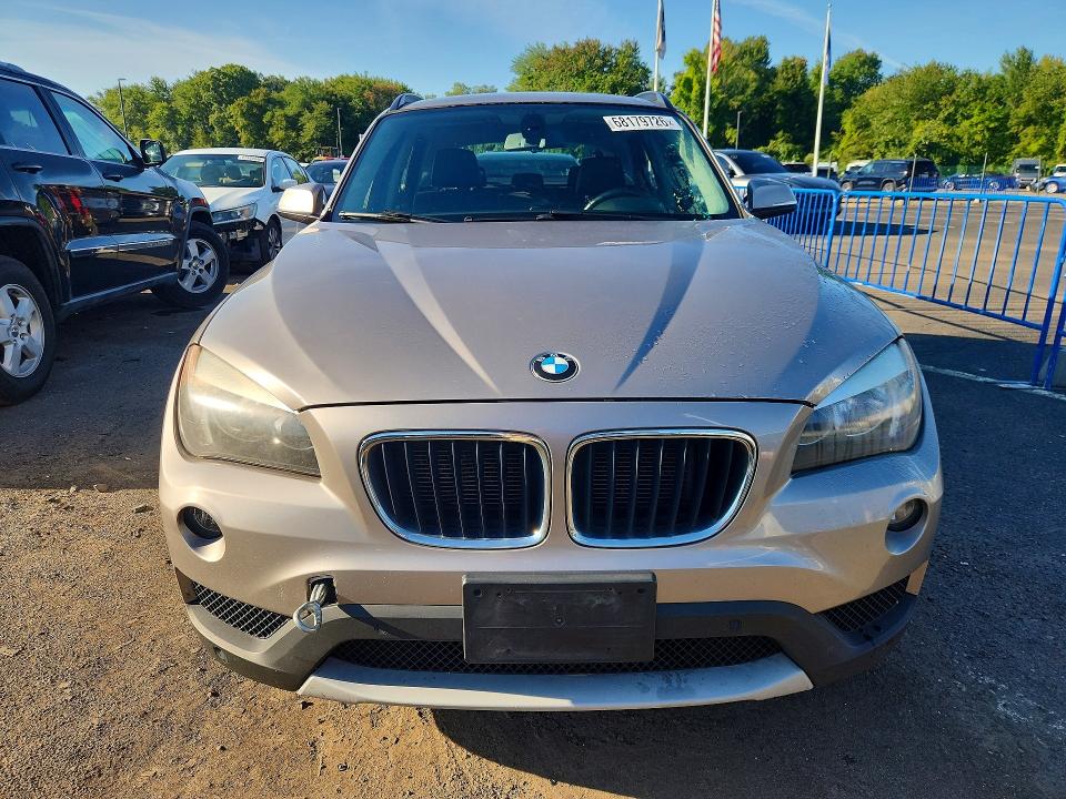68179726 :رقم المزاد ، WBAVL1C51DVR88342 vin ، 2013 Bmw X1 مزاد بيع