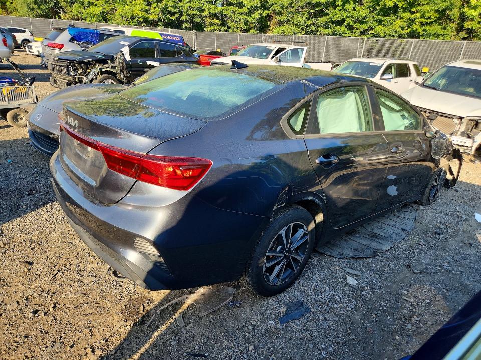 68714686 :رقم المزاد ، 3KPF24AD9PE606251 vin ، 2023 Kia Forte مزاد بيع