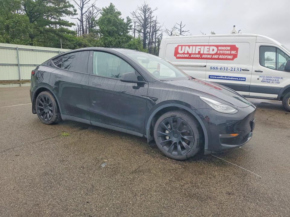 69449836 :رقم المزاد ، 5YJYGDEE0MF301000 vin ، 2021 Tesla Model Y مزاد بيع