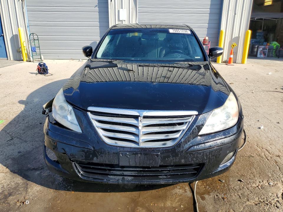 Auction sale of the 2010 Hyundai Genesis, vin: KMHGC4DE2AU074853, lot number: 70051236