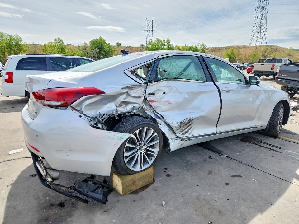 Продажа на аукционе авто 2015 Hyundai Genesis, vin: KMHGN4JE4FU072009, номер лота: 68840526