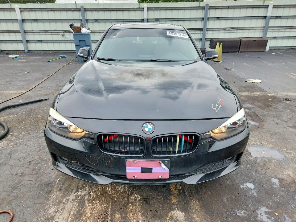 68567316 :رقم المزاد ، WBA3A5C54EJ465510 vin ، 2014 Bmw 328 مزاد بيع