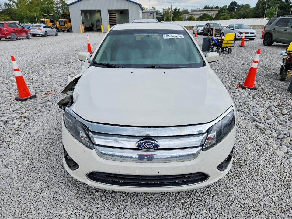 70555376 :رقم المزاد ، 3FAHP0HA2AR371308 vin ، 2010 Ford Fusion مزاد بيع