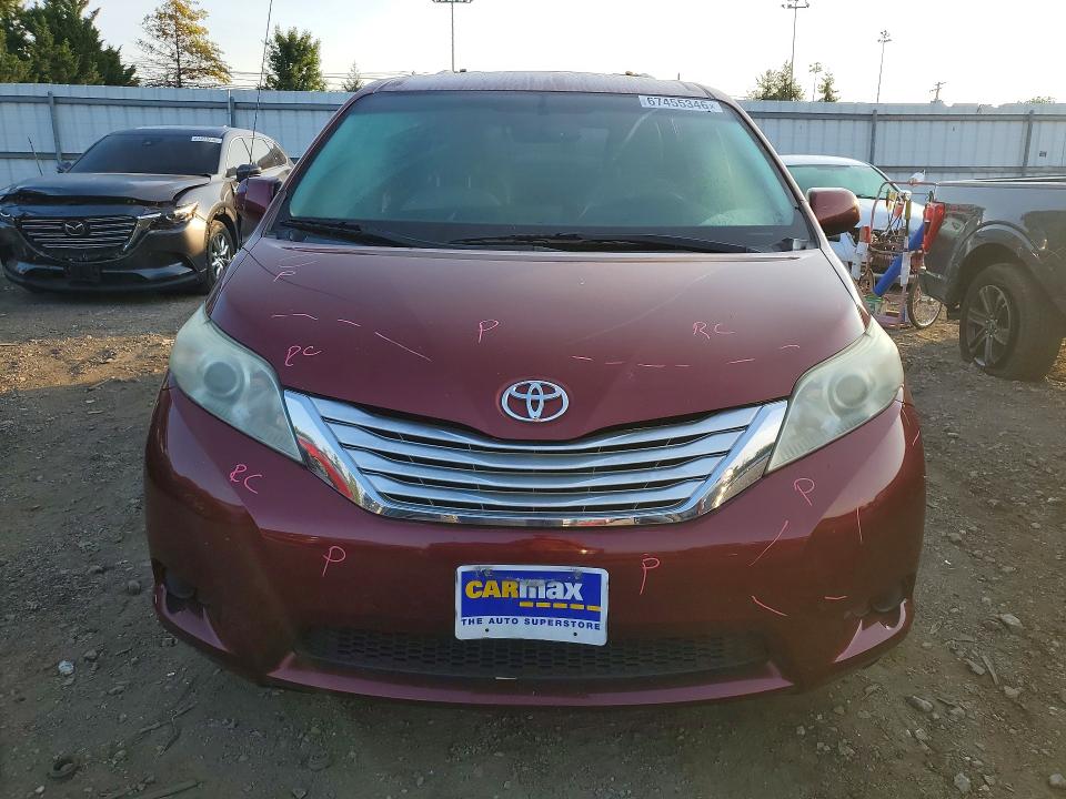 67455346 :رقم المزاد ، 5TDKK3DCXCS207974 vin ، 2012 Toyota Sienna مزاد بيع