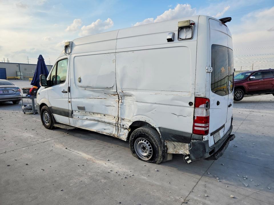 70322236 :رقم المزاد ، WD3PE7CD7FP155176 vin ، 2015 Mercedes-benz Sprinter مزاد بيع