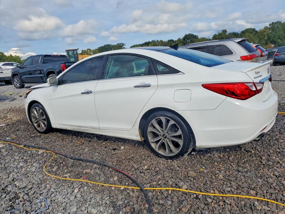 68786626 :رقم المزاد ، 5NPEC4AB1DH681735 vin ، 2013 Hyundai Sonata مزاد بيع
