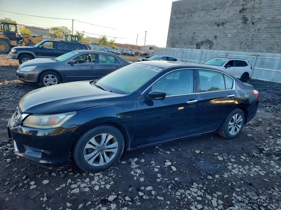 Auction sale of the 2015 Honda Accord, vin: 1HGCR2F33FA197220, lot number: 70951746