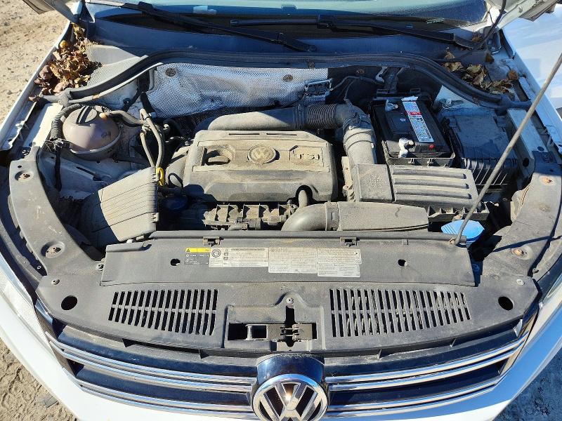 Aukcja sprzedaży 2016 Volkswagen Tiguan, vin: WVGBV7AX1GW525893, numer aukcji: 68941676