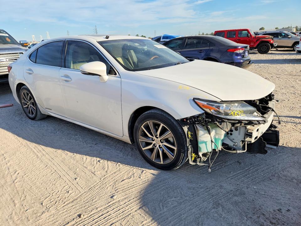 Продажа на аукционе авто 2016 Lexus Es, vin: JTHBW1GGXG2105450, номер лота: 70728146
