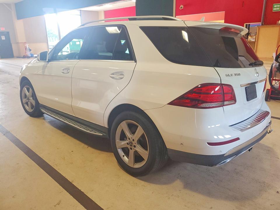 67122656 :رقم المزاد ، 4JGDA5HB6JB051652 vin ، 2018 Mercedes-benz Gle مزاد بيع