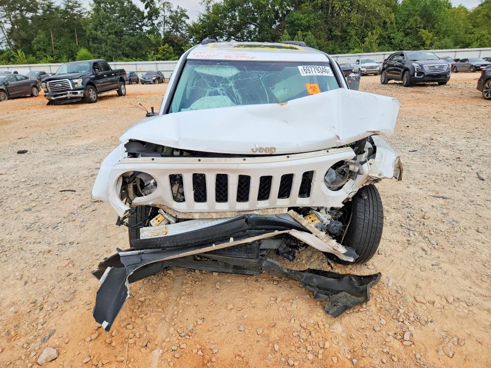 69779346 :رقم المزاد ، 1C4NJRFB6FD417785 vin ، 2015 Jeep Patriot مزاد بيع