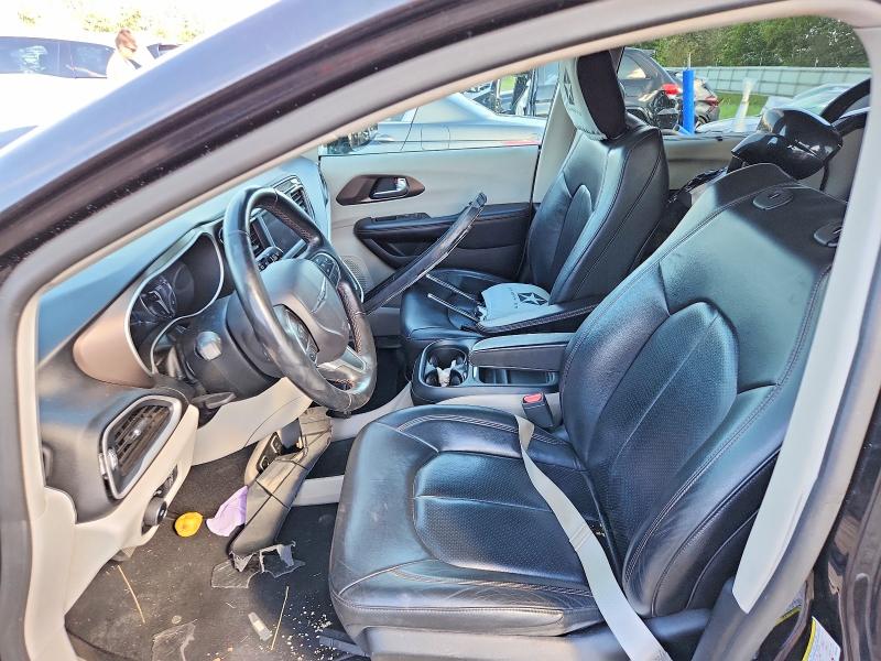 68569126 :رقم المزاد ، 2C4RC1BG5JR152152 vin ، 2018 Chrysler Pacifica مزاد بيع