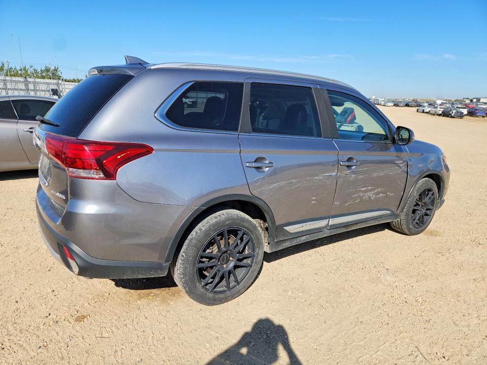 2017 Mitsubishi Outlander მანქანა იყიდება აუქციონზე, vin: JA4JZ4AX2HZ612523, აუქციონის ნომერი: 68256446