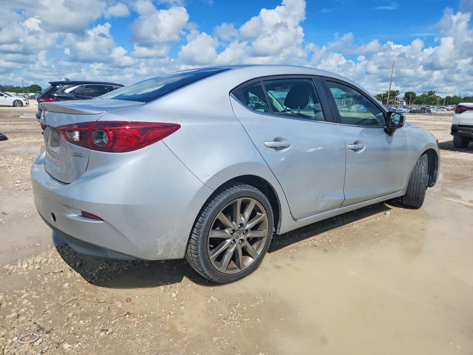 Aukcja sprzedaży 2018 Mazda 3, vin: 3MZBN1V35JM205845, numer aukcji: 67295236