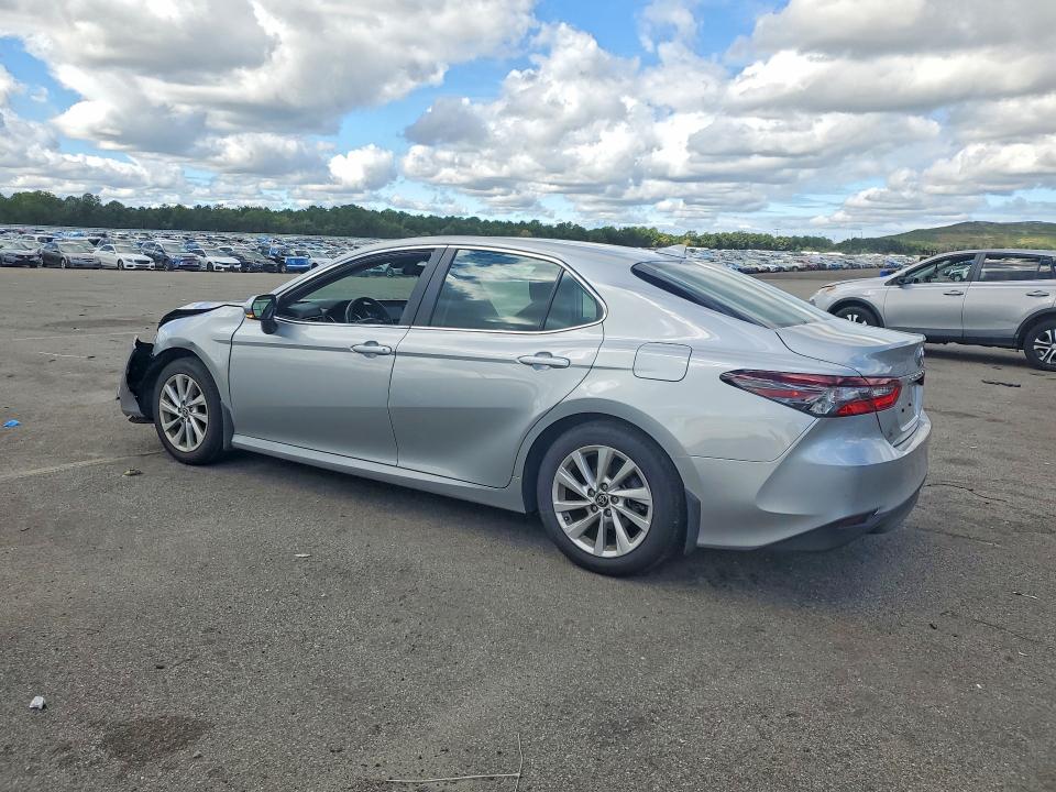 70829466 :رقم المزاد ، 4T1C11BK6RU114603 vin ، 2024 Toyota Camry مزاد بيع