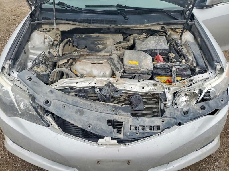 69690256 :رقم المزاد ، 4T1BF1FK2EU837012 vin ، 2014 Toyota Camry مزاد بيع