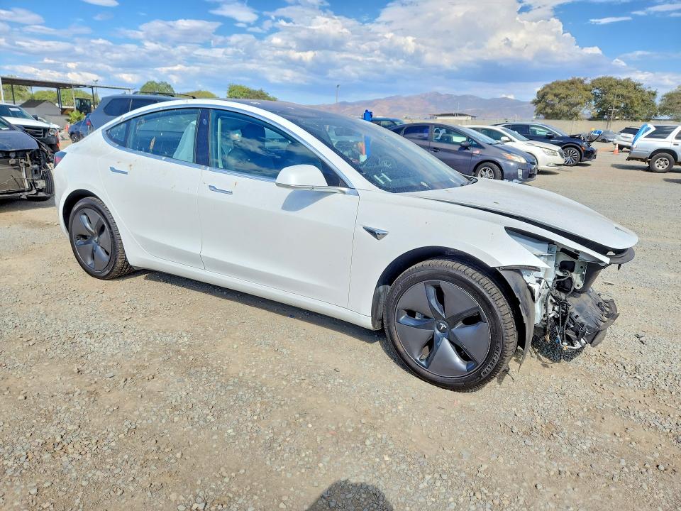 2018 Tesla Model 3 მანქანა იყიდება აუქციონზე, vin: 5YJ3E1EA7JF017256, აუქციონის ნომერი: 68249176