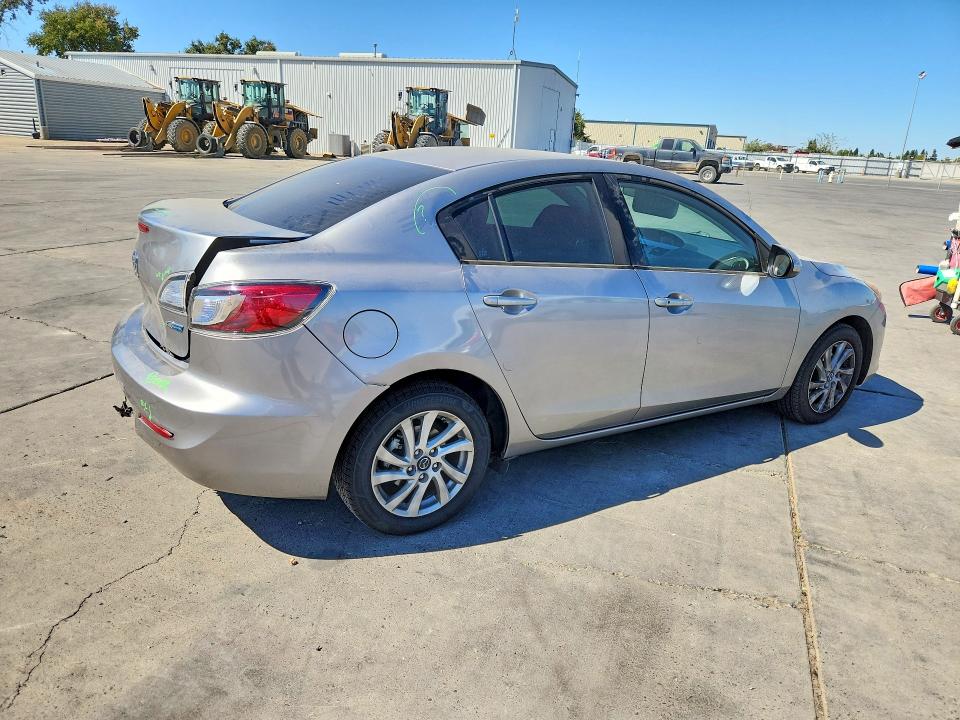 68083846 :رقم المزاد ، JM1BL1VP3D1792883 vin ، 2013 Mazda 3 مزاد بيع